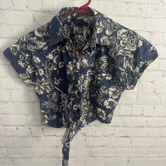 Adam Lippes front tie button down floral cropped top USA size XS mother of pearl - Picture 10 of 10